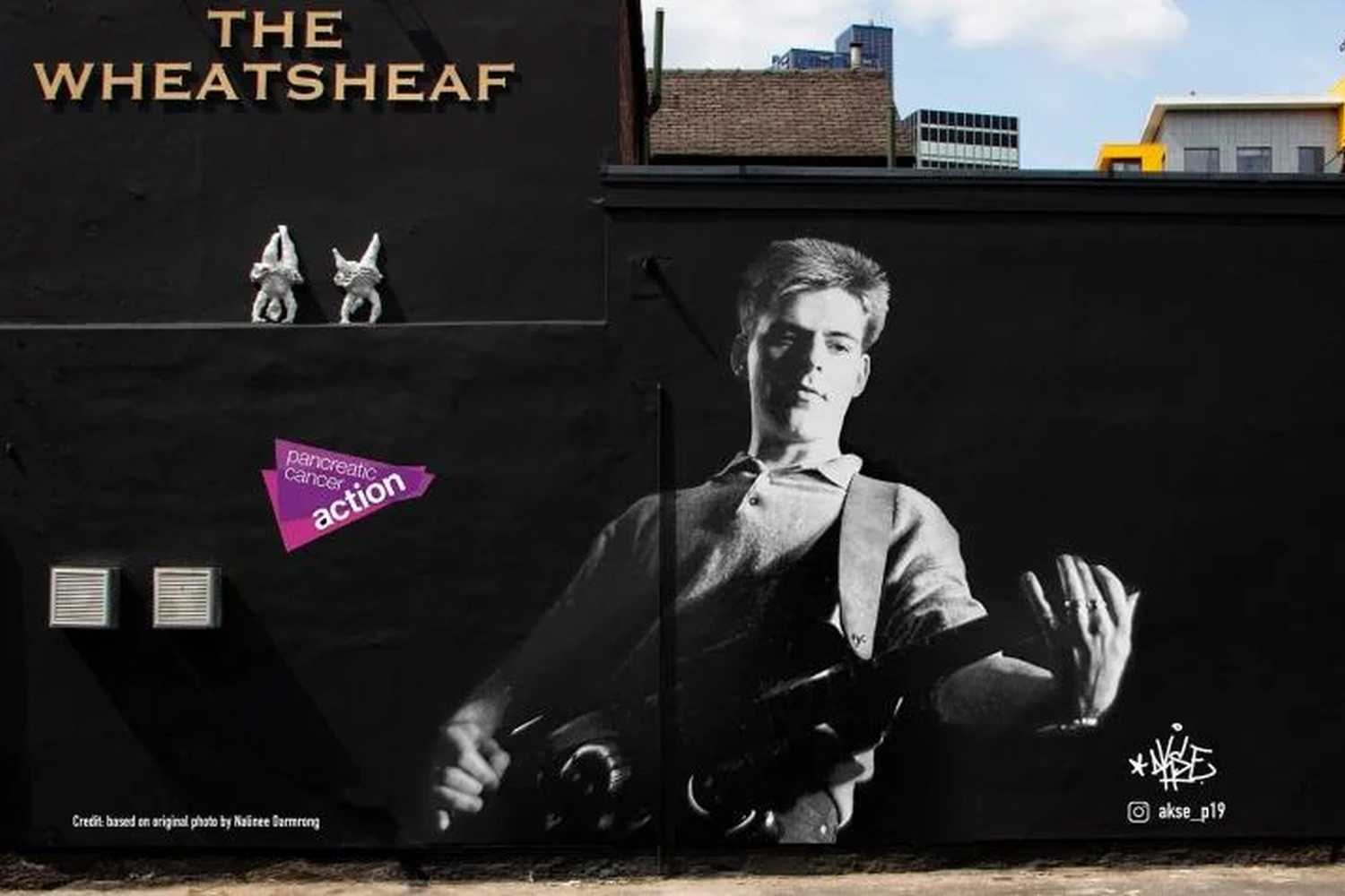 Tribute to Andy Rourke: The Smiths' bassist honoured after pancreatic ...
